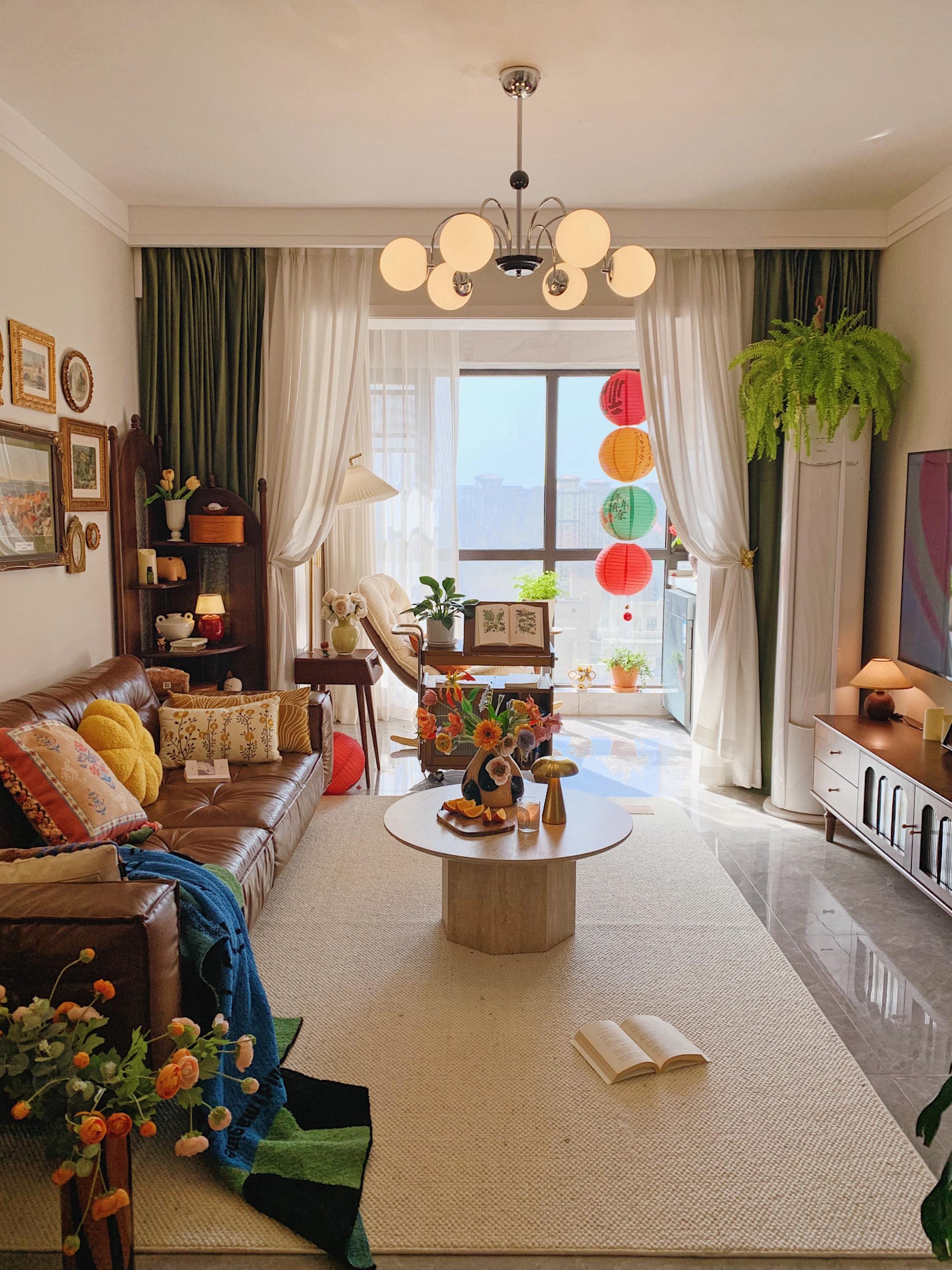 65平，是我繁而不乱的温馨小家🏠。🧑‍🧑‍🧒一家三口刚好够住～...
