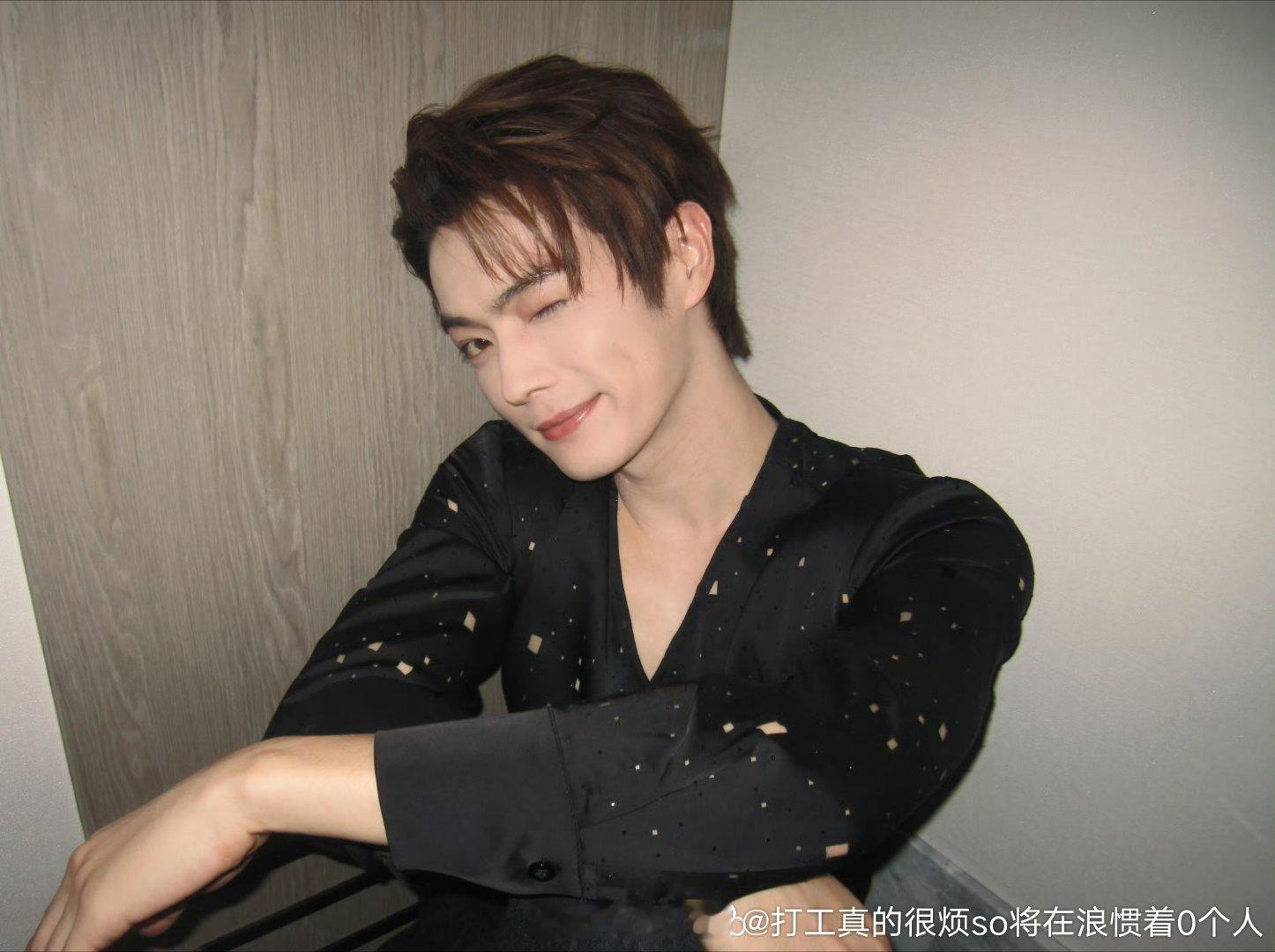 糊了干脆也自暴自弃当嬷嬷了