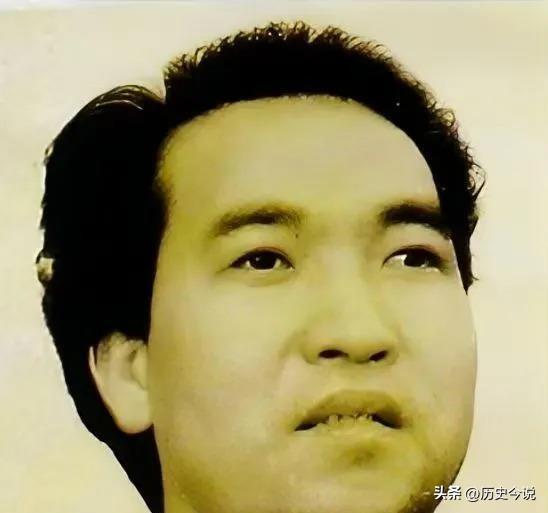 背负万千骂名20年！入籍英国沿街拾荒遭嘲讽，他用六万国宝回馈华夏故土
 
阅读此