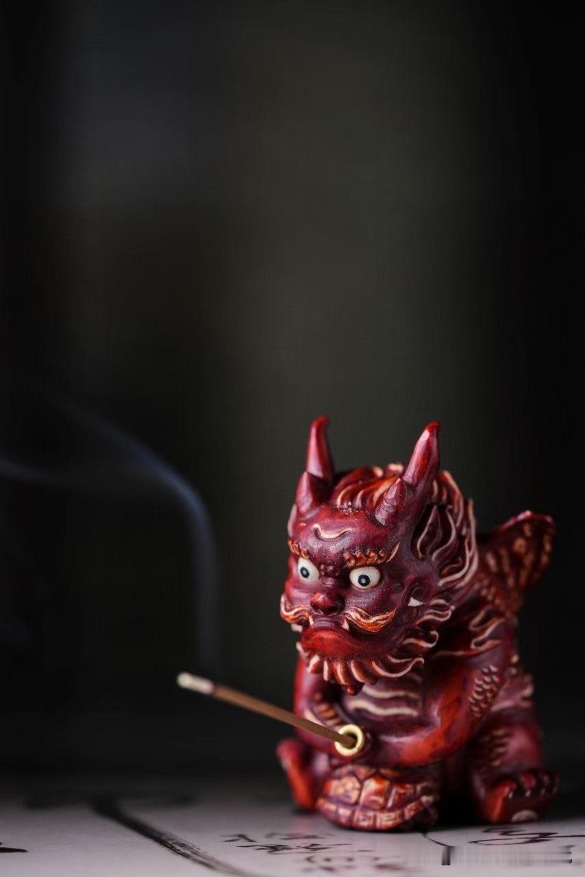鹿角萌兽香插｜一炷清香，纳福呈祥

古韵新趣，方寸藏瑞✨

甄选鹿角为材，匠心雕