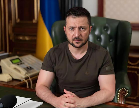 乌克兰都快被俄罗斯打亡国了，可为什么乌克兰到现在也不投降？说白了，不是乌克兰不想