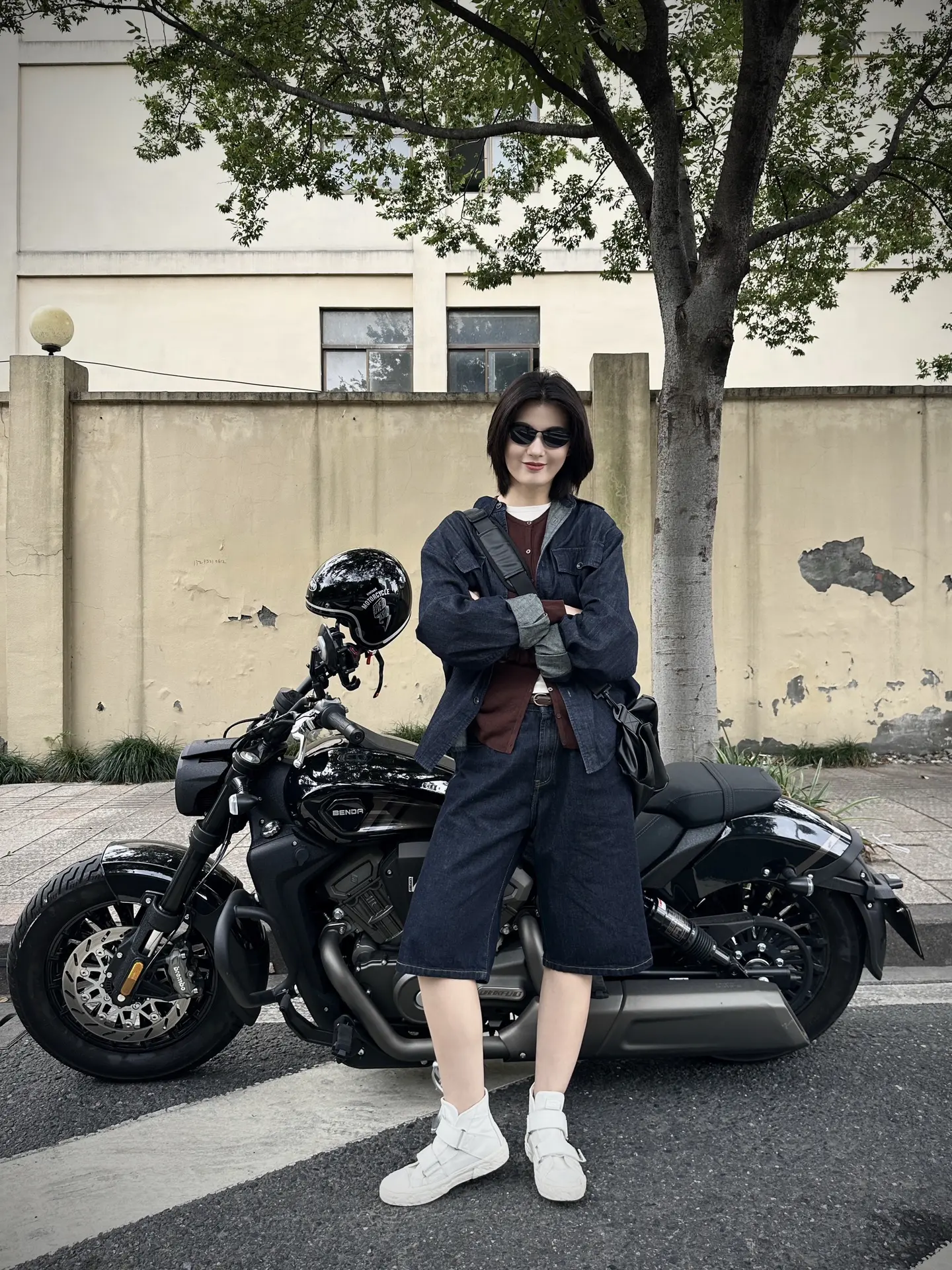 该说不说，你就说帅不帅完事儿了！别人30几岁，结婚生娃有正事儿 …… ...