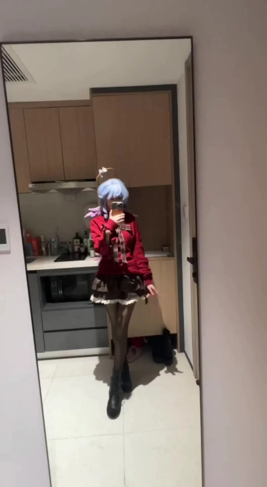 搭了一套圣诞常服，穿上发现不太适合知更鸟 ooc致歉