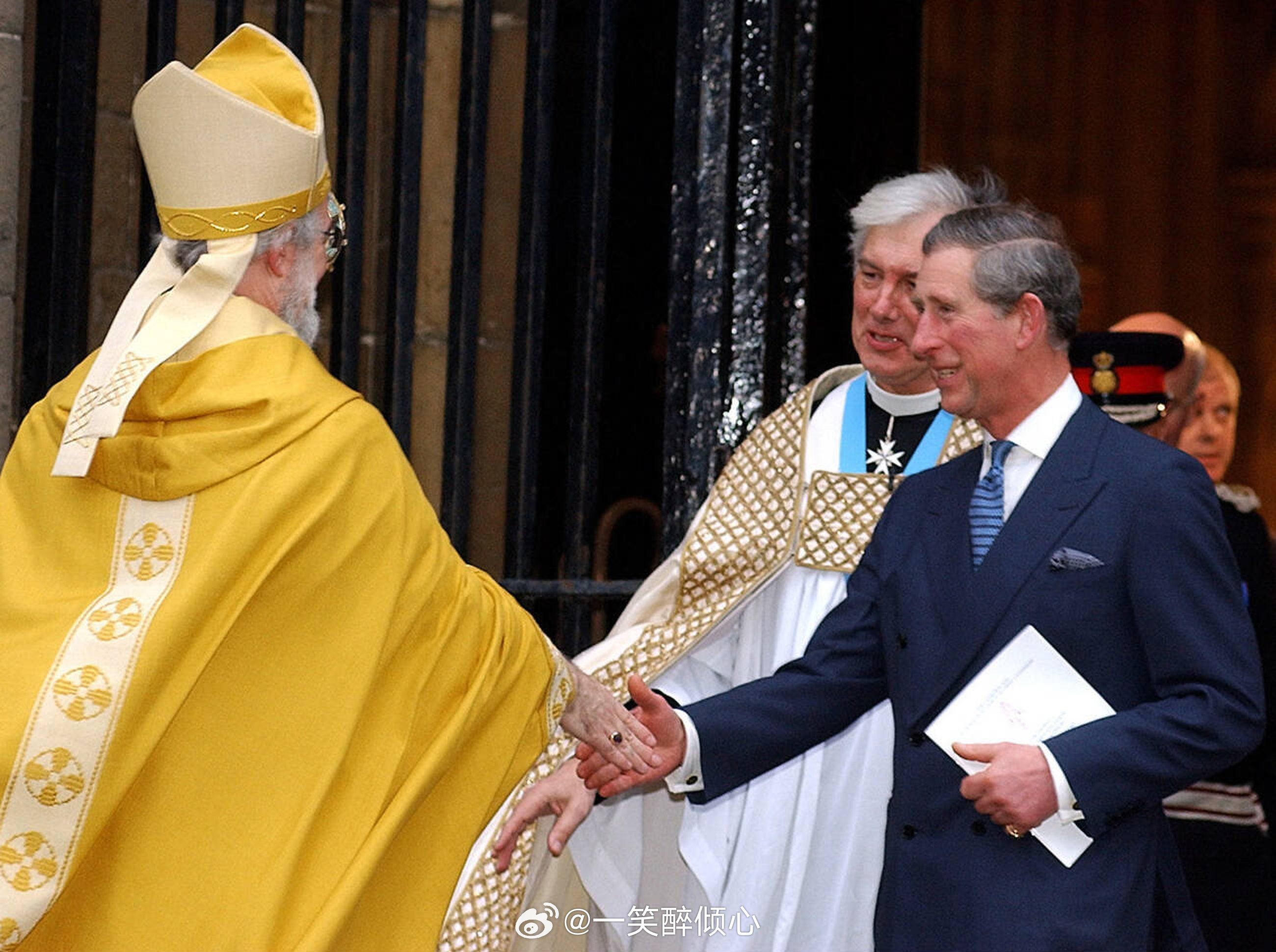 英国王室  2003年2月27日，威尔士亲王查尔斯王储代表伊丽莎白二世女王在坎特