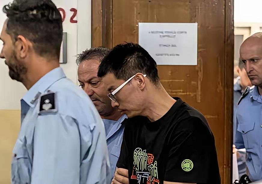 意大利同意引渡徐泽伟，本质上是在政治利益和司法原则间选择了前者。
意大利最高法院