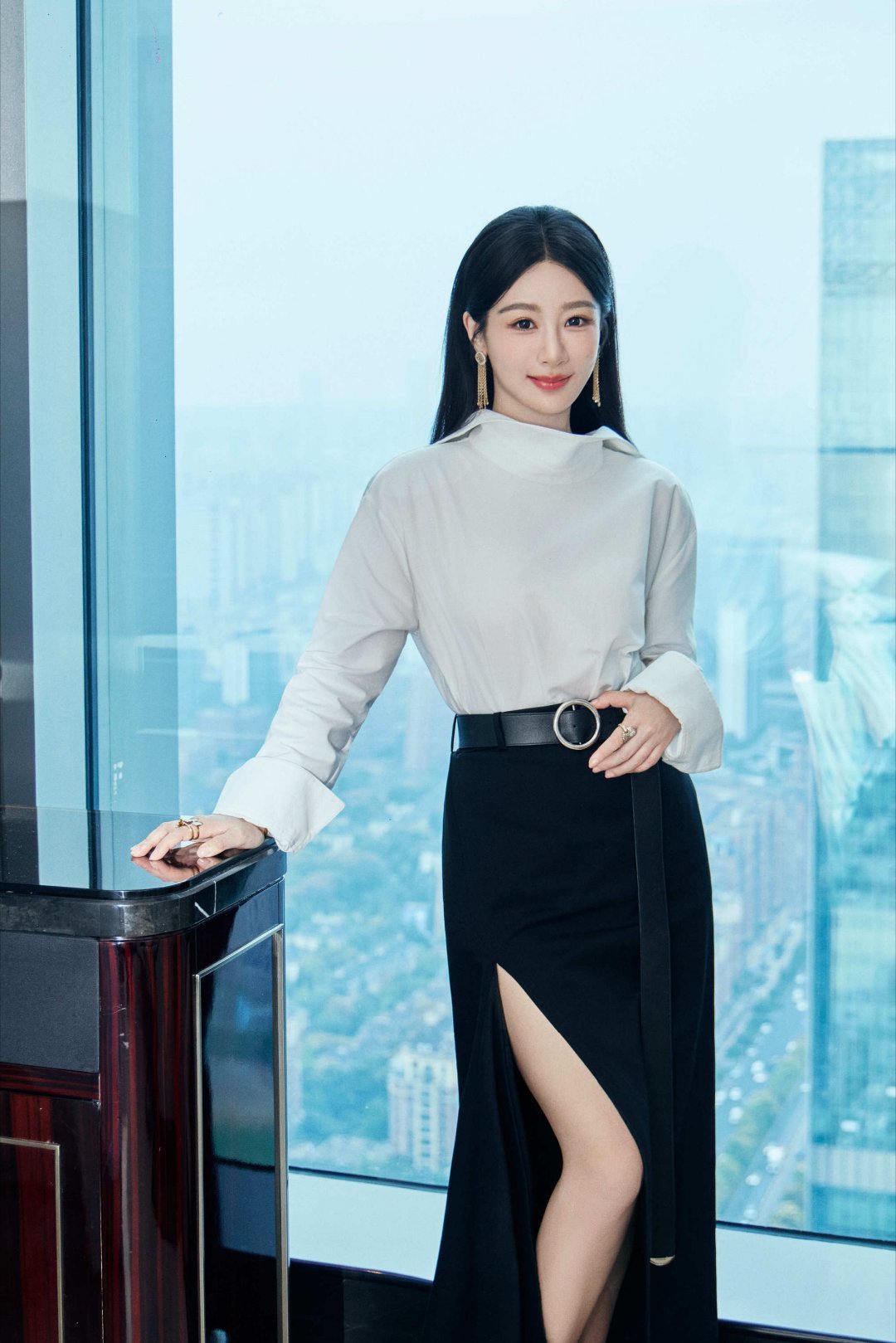 ‍杨紫玉兰花开君再来 🍇‍杨紫董竹君 你的笑容，是我心中最温暖的光。Your 