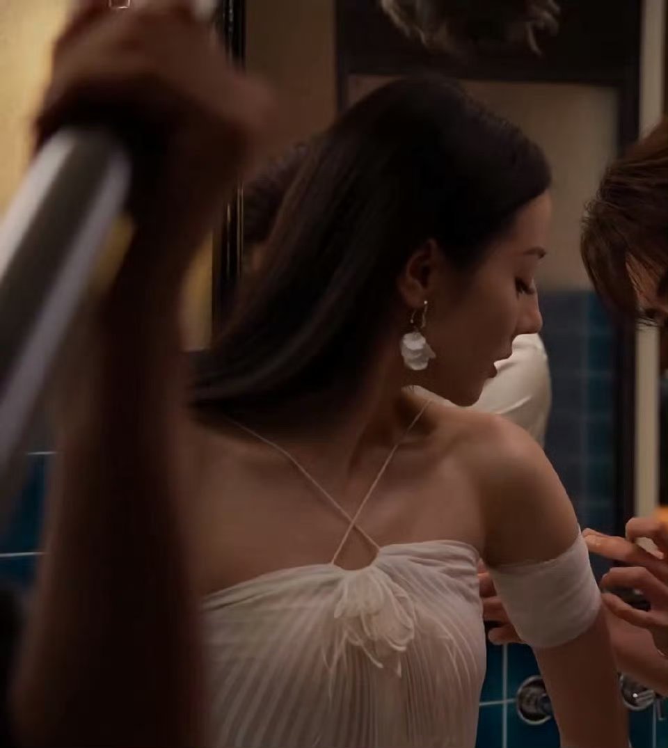 让我来给聂九罗包扎！！ 