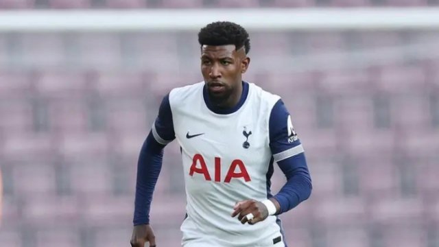 达尼埃莱-隆戈的报道宣称，埃默松目前依然在和自己的经纪人一起推动他转会米兰的交易