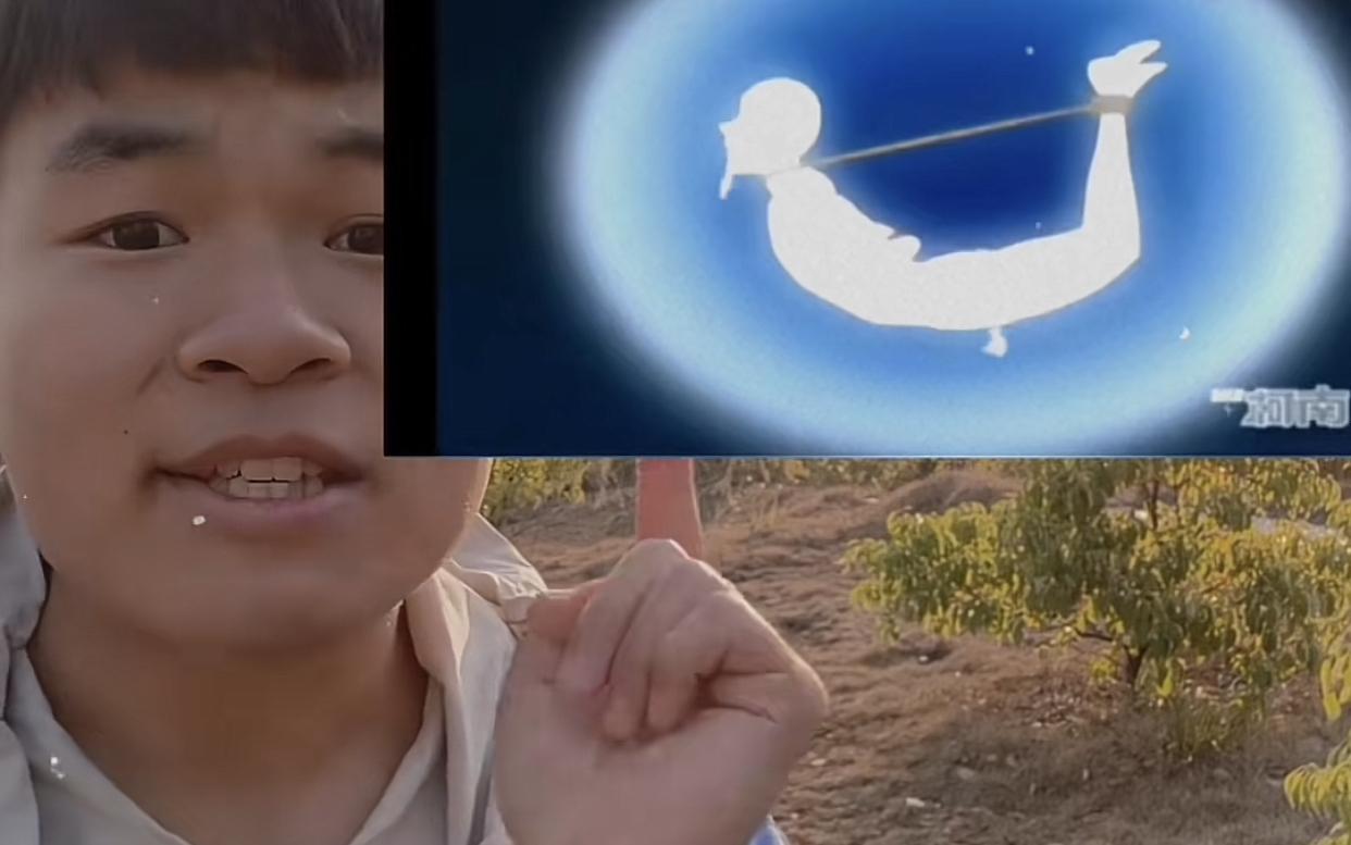 幸好他的舌头够灵活，不然屏幕前的每个人都将成为目击证人。
刷到一个大学生博主整活