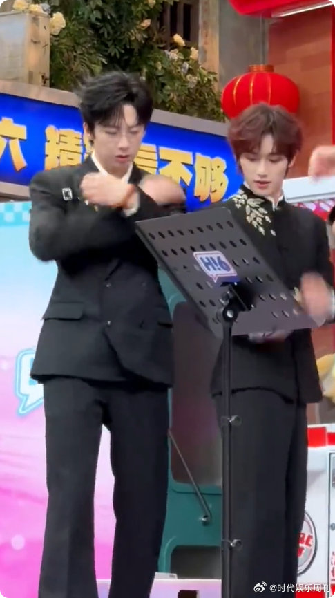 刘宇宁丁程鑫顶级默契猜题环节精准命中，一个眼神就懂对方，这就是神仙搭档吧丁程鑫手