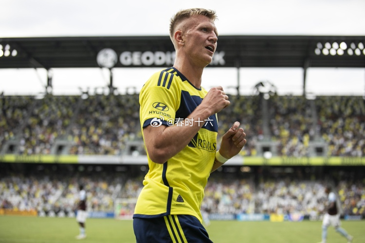 邮报：狼队有意纳什维尔前锋苏里奇，但面临多队竞争《每日邮报》报道，狼队有意美职联