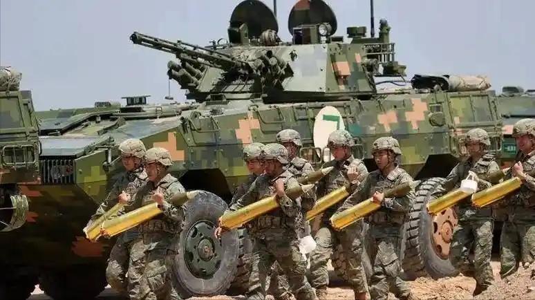 [月亮]假如中国和日本再次爆发冲突，解放军多久能将其击败？
 
首先，美国的存在