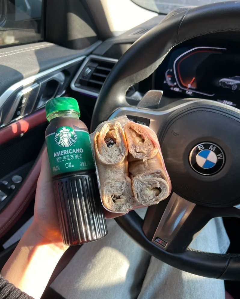 如果你一个人独处的时候觉得很舒 内心很充盈 那你的内心心一定是强大的 因为只有能