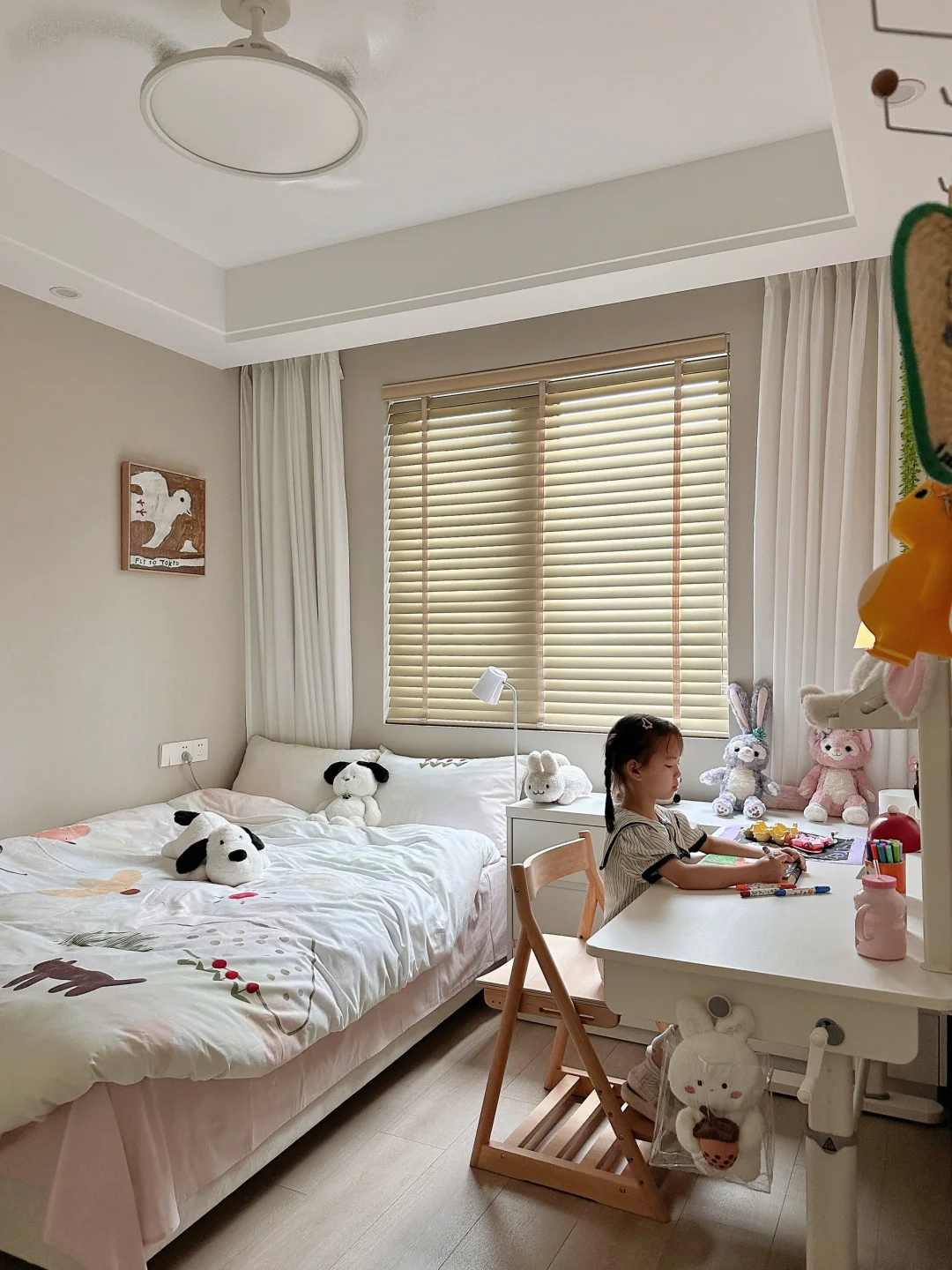 这个10平米的房间是为了女儿暑假准备的~~