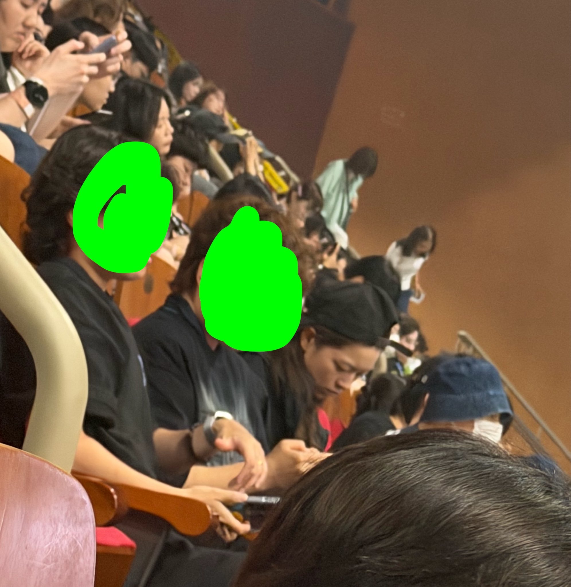 志效和定延去看了MAMAMOO的演唱会©️hi_soboro 