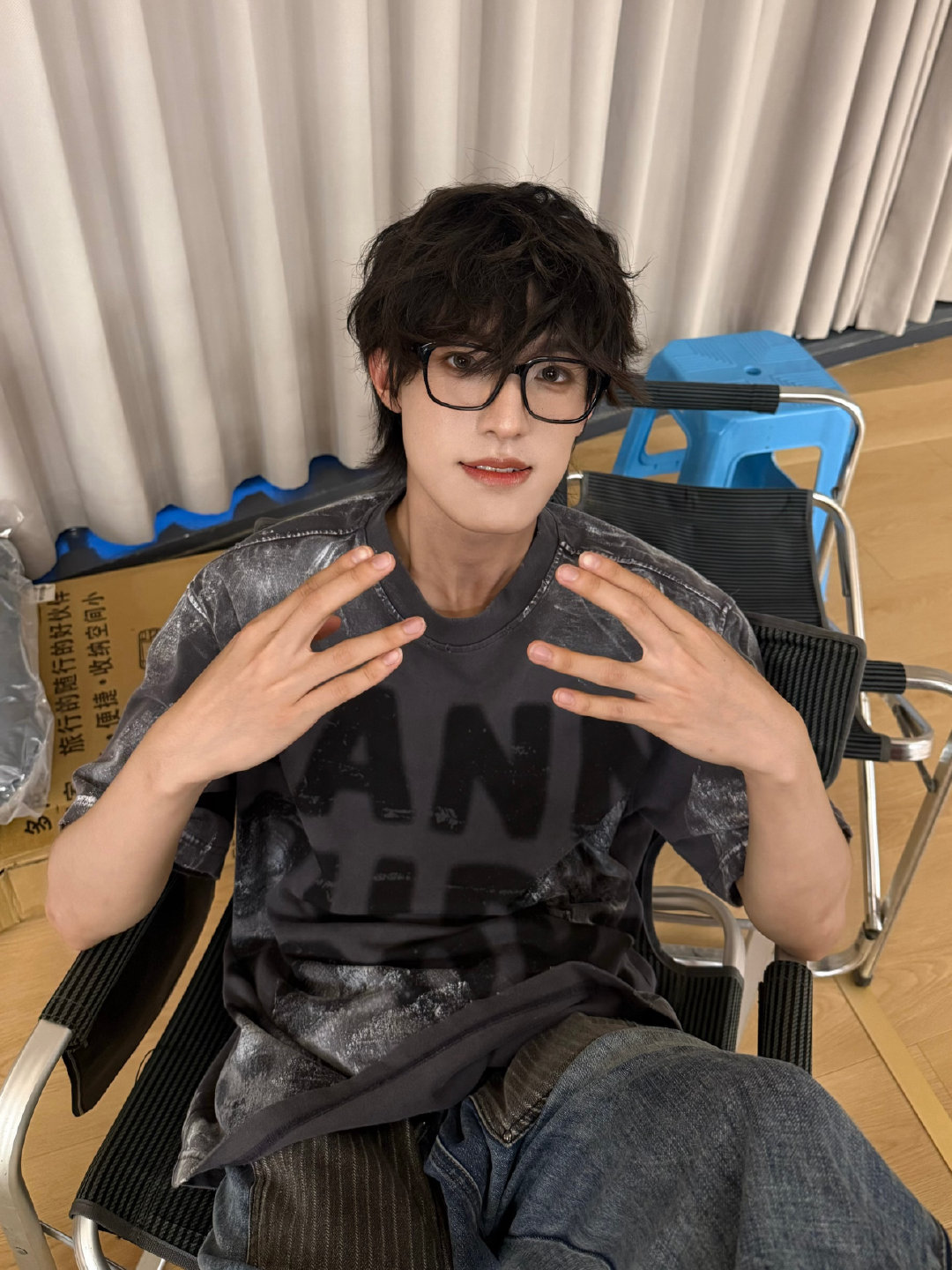 真的有人live能这么帅吗🥺，我哥哥是神吧！ 