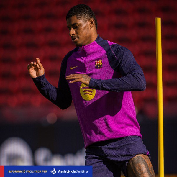 官方：拉什福德因流感检测呈阳性将缺席今天对阵毕尔巴鄂竞技的比赛。胡安-加西亚和拉