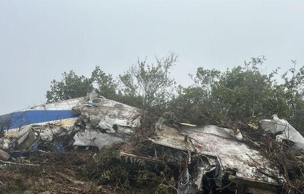 卡拉科尔新闻网消息：哥伦比亚一客机坠毁致15人遇难
 
遇难者中包括哥伦比亚国会