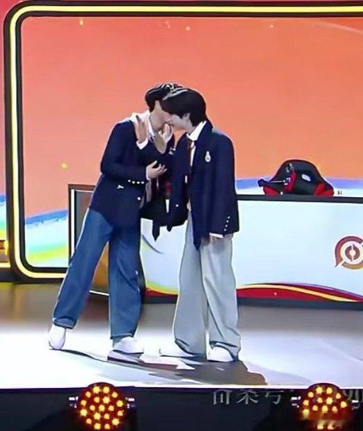 翔霖我的妈呀同一条绳子 