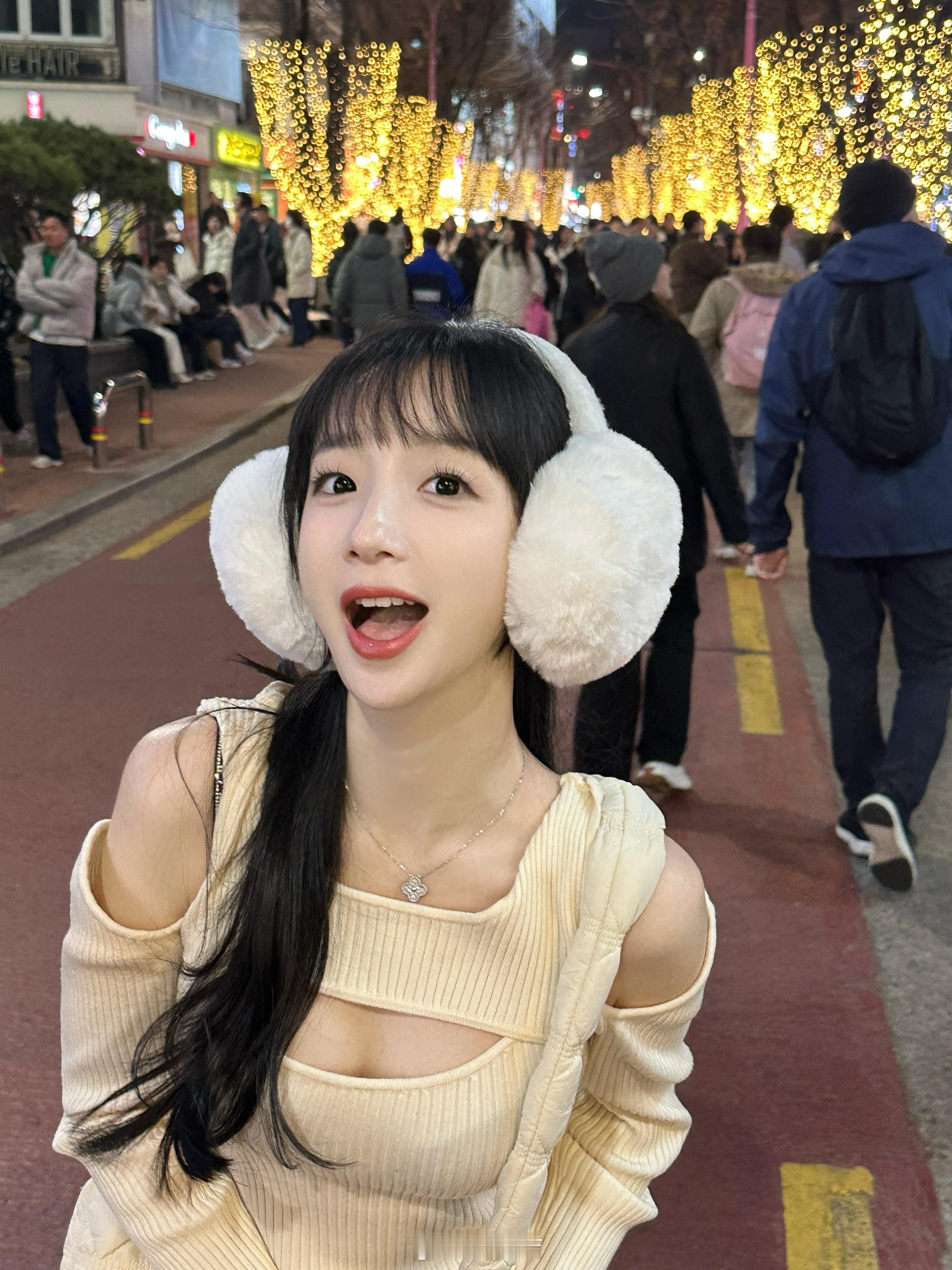 嘿嘿跨年去首尔玩了几天🥳新年好呀bb们！！新年顺顺利利！！ 象韵洁[超话]  
