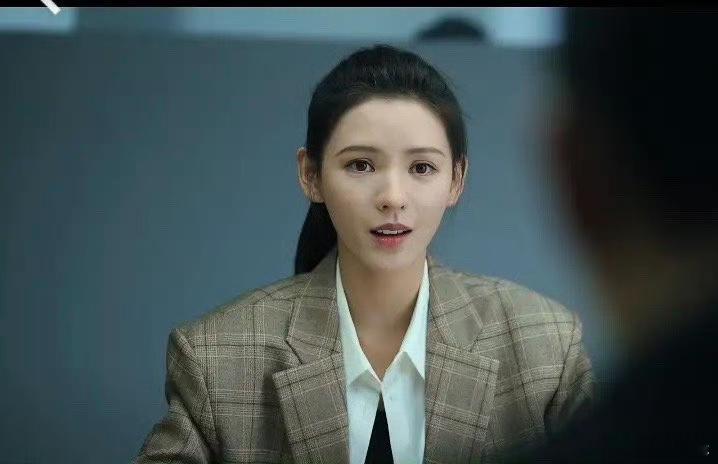 张予曦剧里长这样，怪不得不火 ​​​