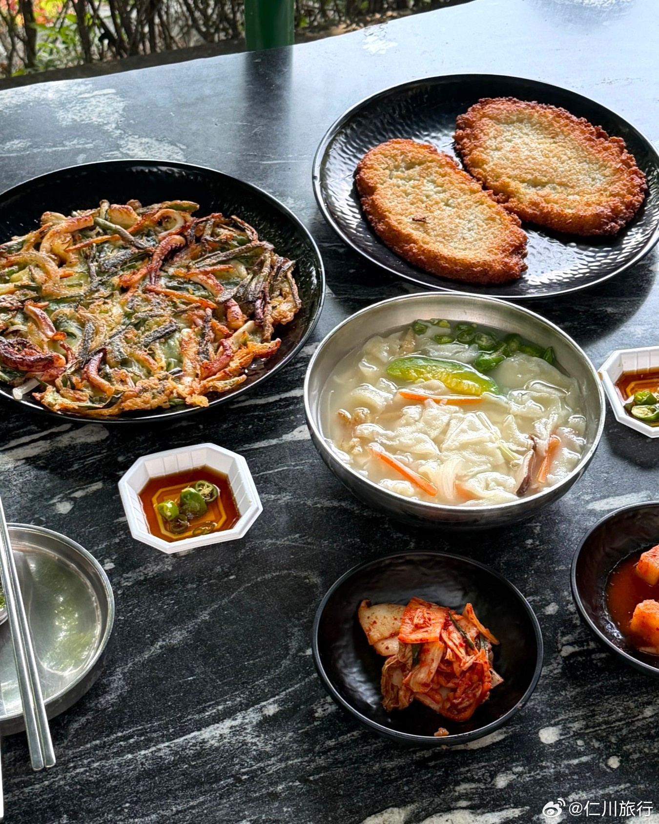 仁川寺庙里竟然有这样的美食店？😳位于连接清凉山的兴轮寺内， 疗愈感满满，味道更