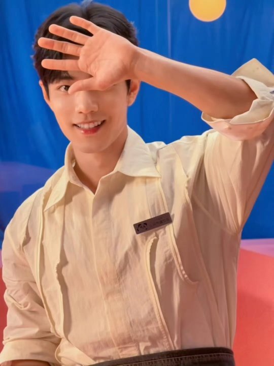 哇哇哇！真的挪不开眼了！！！ 