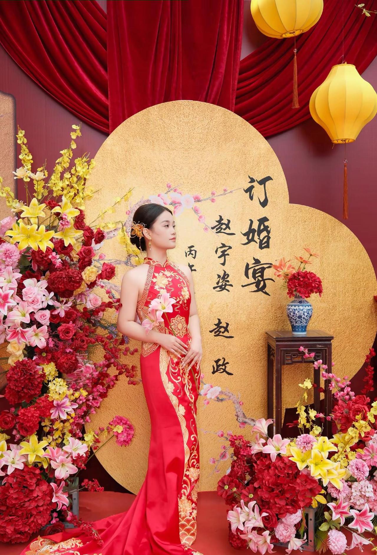 小女订婚，圆满礼成✨由衷感谢各位亲友拨冗到场，送来美好祝福。感谢各位亲朋好友帮忙