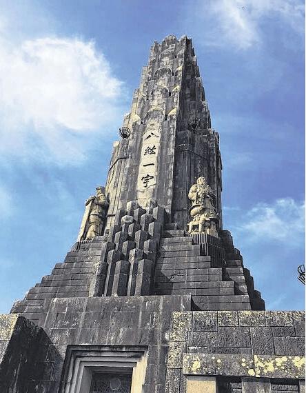 日本和平伪装有多恶心？三件套亮瞎眼！把侵略罪证洗成网红打卡点，把甲级战犯遗骸当英