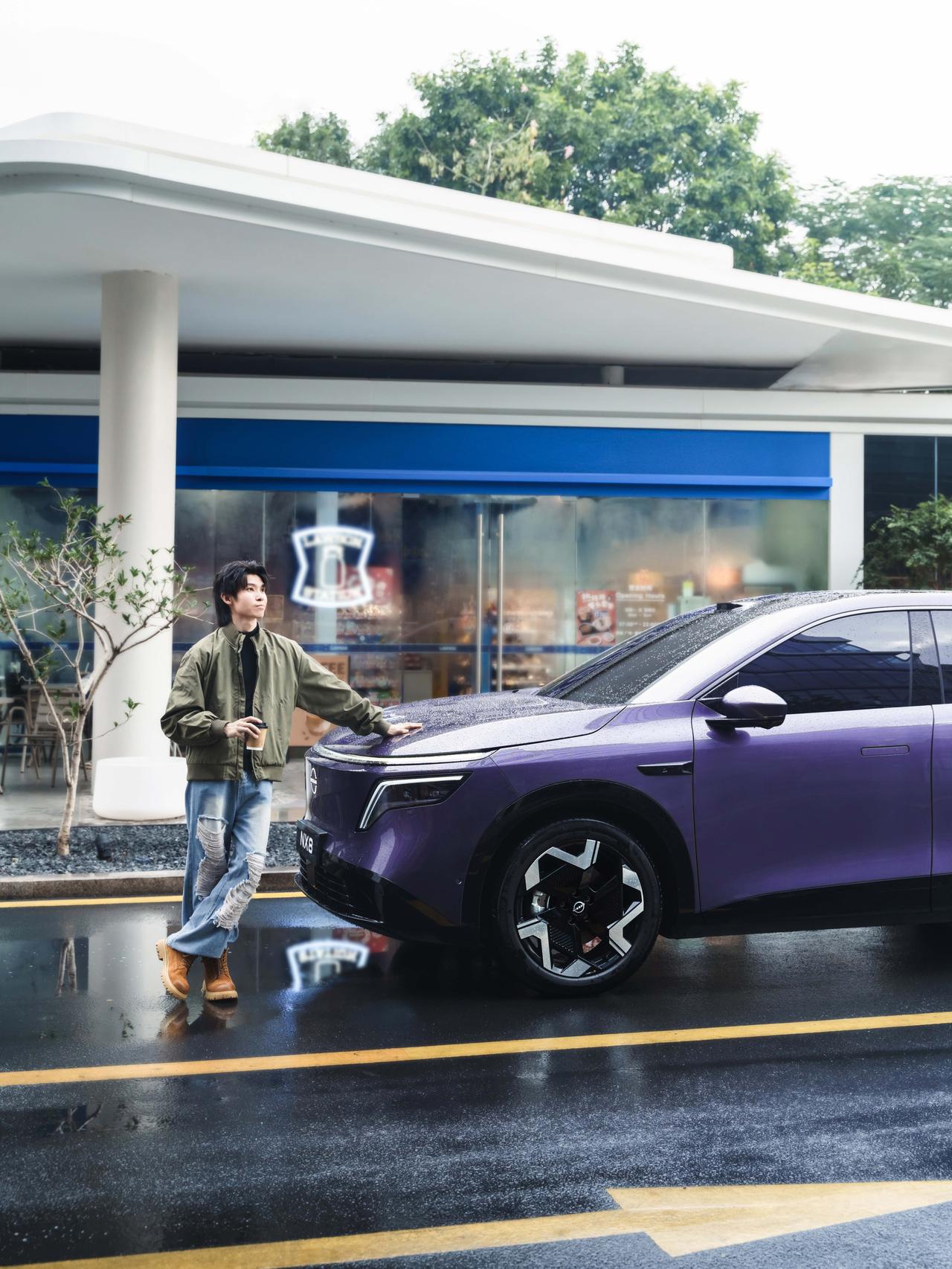 除了沙发大彩电，买家用SUV还应该看什么？
说实话，现在看车看多了，对什么大屏、