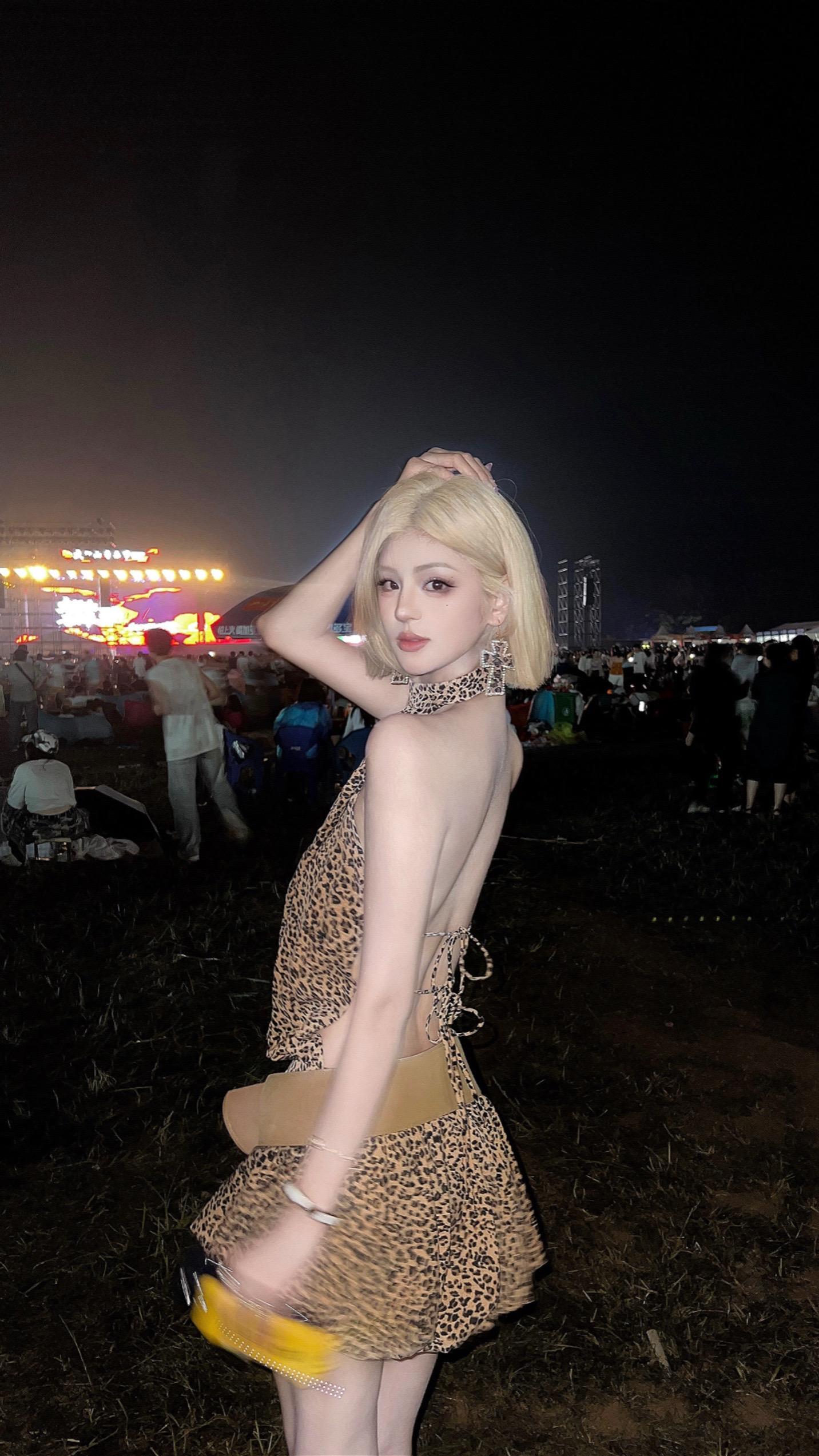 没认识几天你就说喜欢我 你很肤浅 但你有品