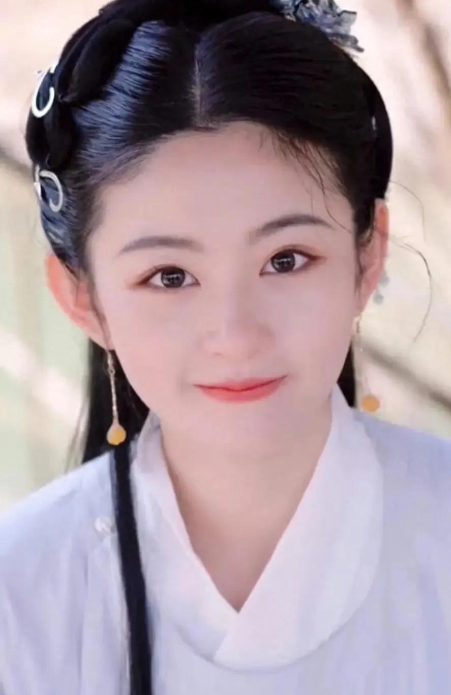 于正说他新签的演员赵晴像张柏芝，图三有几分相似！