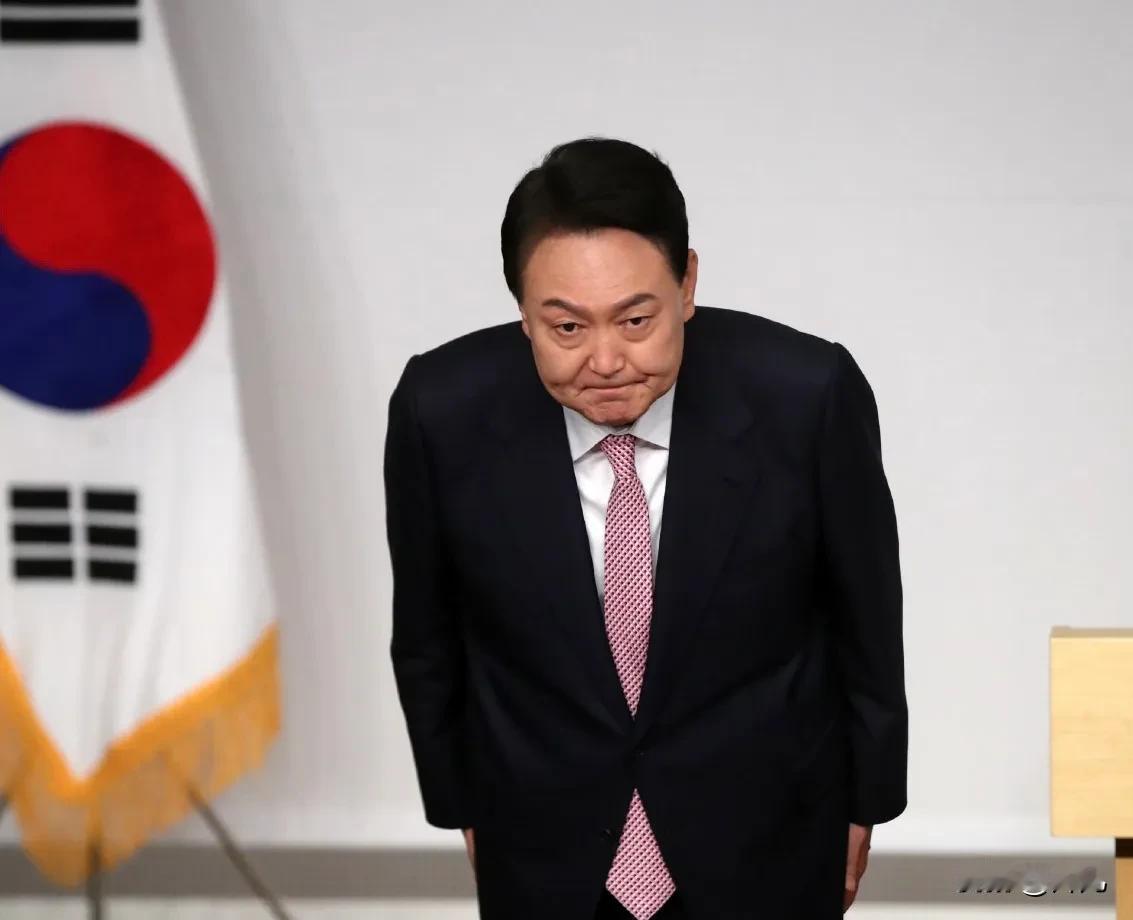 重磅消息！韩国法院不支持总统尹锡悦异议申请。刚刚，多家外媒发布快讯称，韩国首尔法