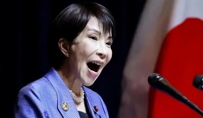 高市早苗变脸的速度，绝了！前脚刚把给中国人发的签证费一口气涨了5倍，后脚就因为一