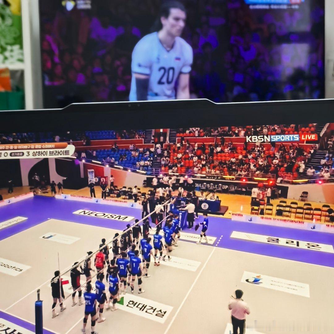 vnl排球国家联赛 继续看球的周末，可惜上海女排跟JT不过招，跟韩女俱乐部都没啥