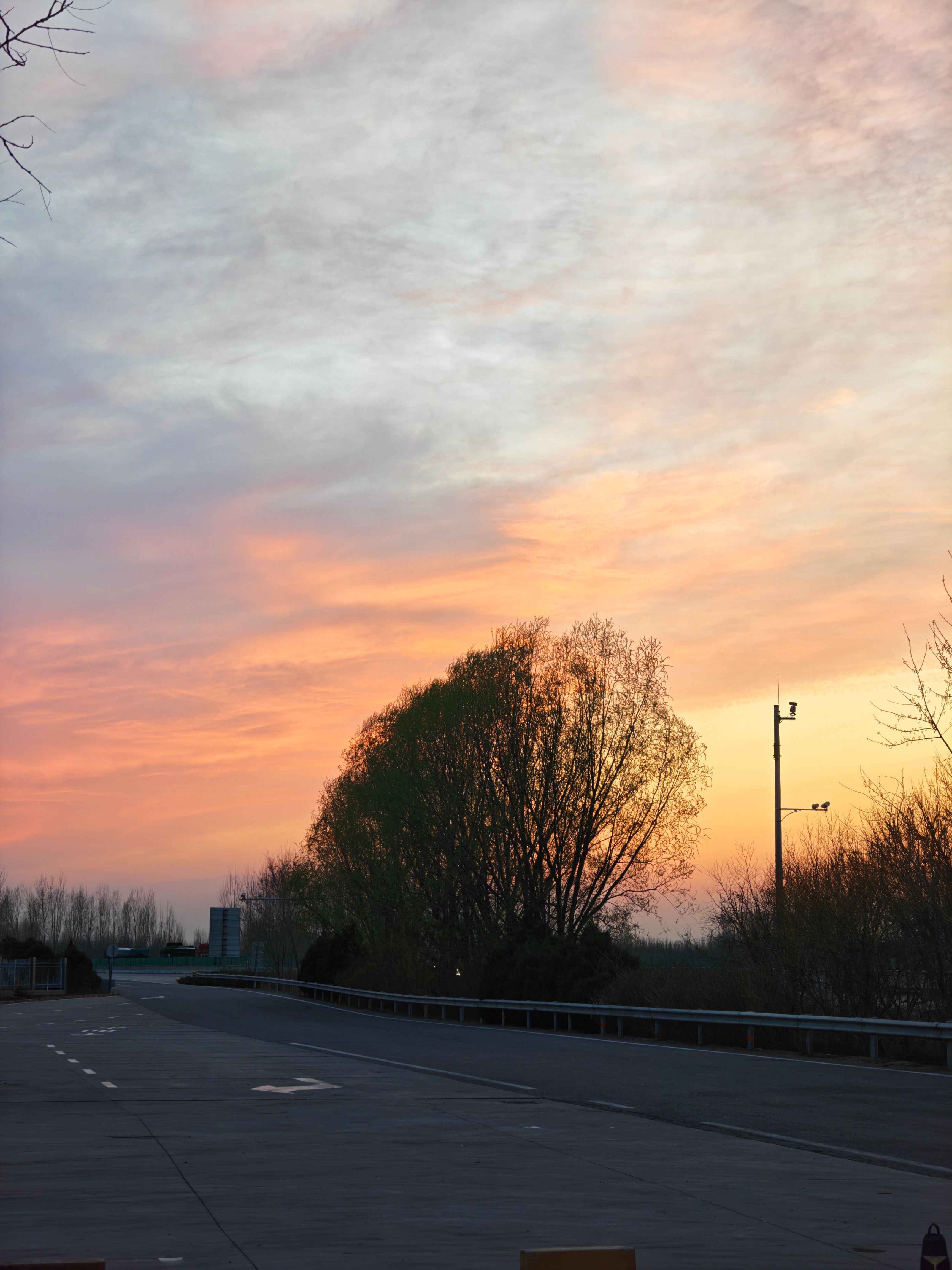 昨晚路途中的夕阳真美啊🌇 廊坊