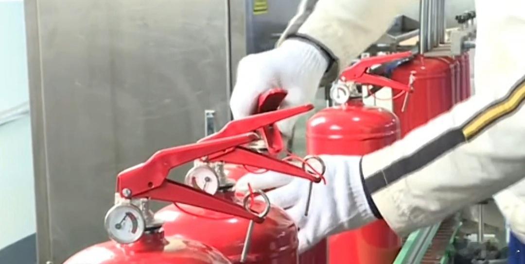 2秒灭火浙江企业拿下全国首张锂电灭火认证重磅！国内首张锂电池专用灭火器证书花落湖