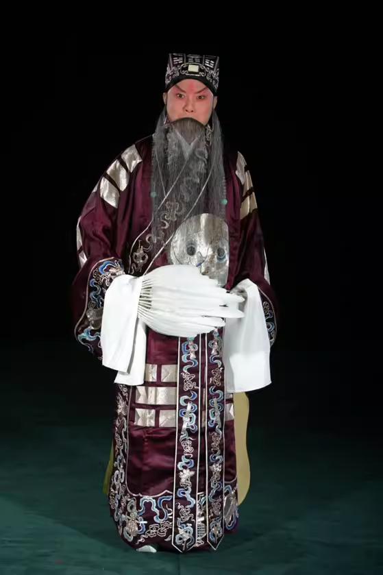 深圳京剧院将于4月11日在深圳戏院上演京剧《失空斩》；由深圳京剧院院长张建国、北