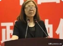 哎！又一个“大佬”倒下了！

中国人民保险集团原副总裁俞小平，名字听着挺体面，位