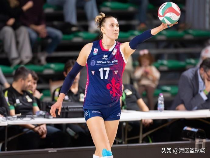 2026女排欧冠四分之一决赛首回合，意大利斯坎迪奇以3-0横扫土耳其费内巴切，三