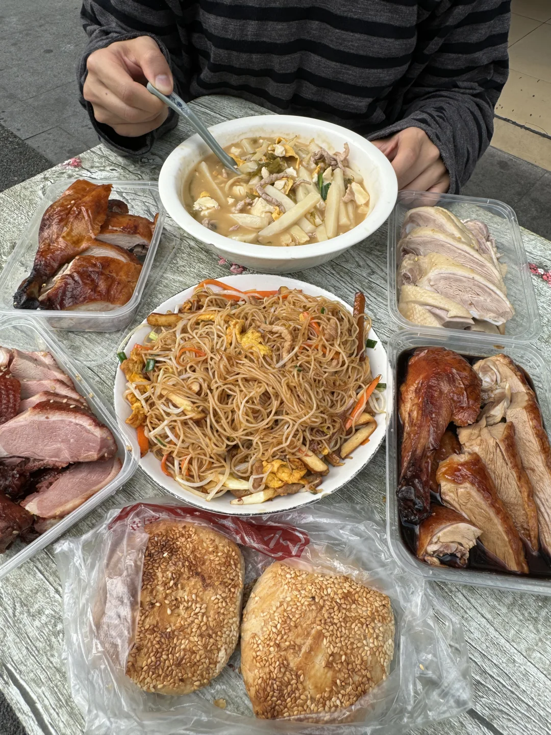 他家在南京真的没有对手！！！ 来南京夫子庙怎么能不吃鸭子呢 桂花盐水鸭...