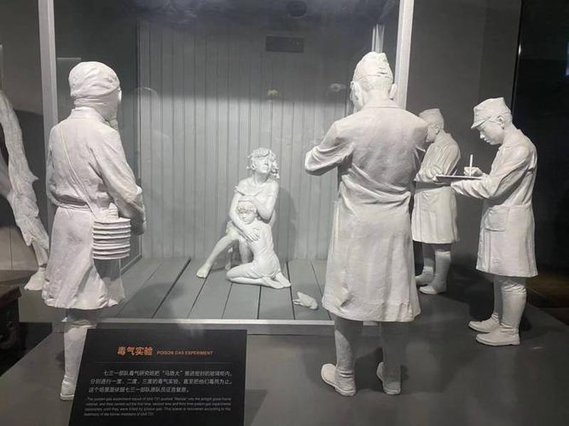 731部队的军医把女性活体解剖，写进了正式研究报告。

这是伯力审判中原队员亲口