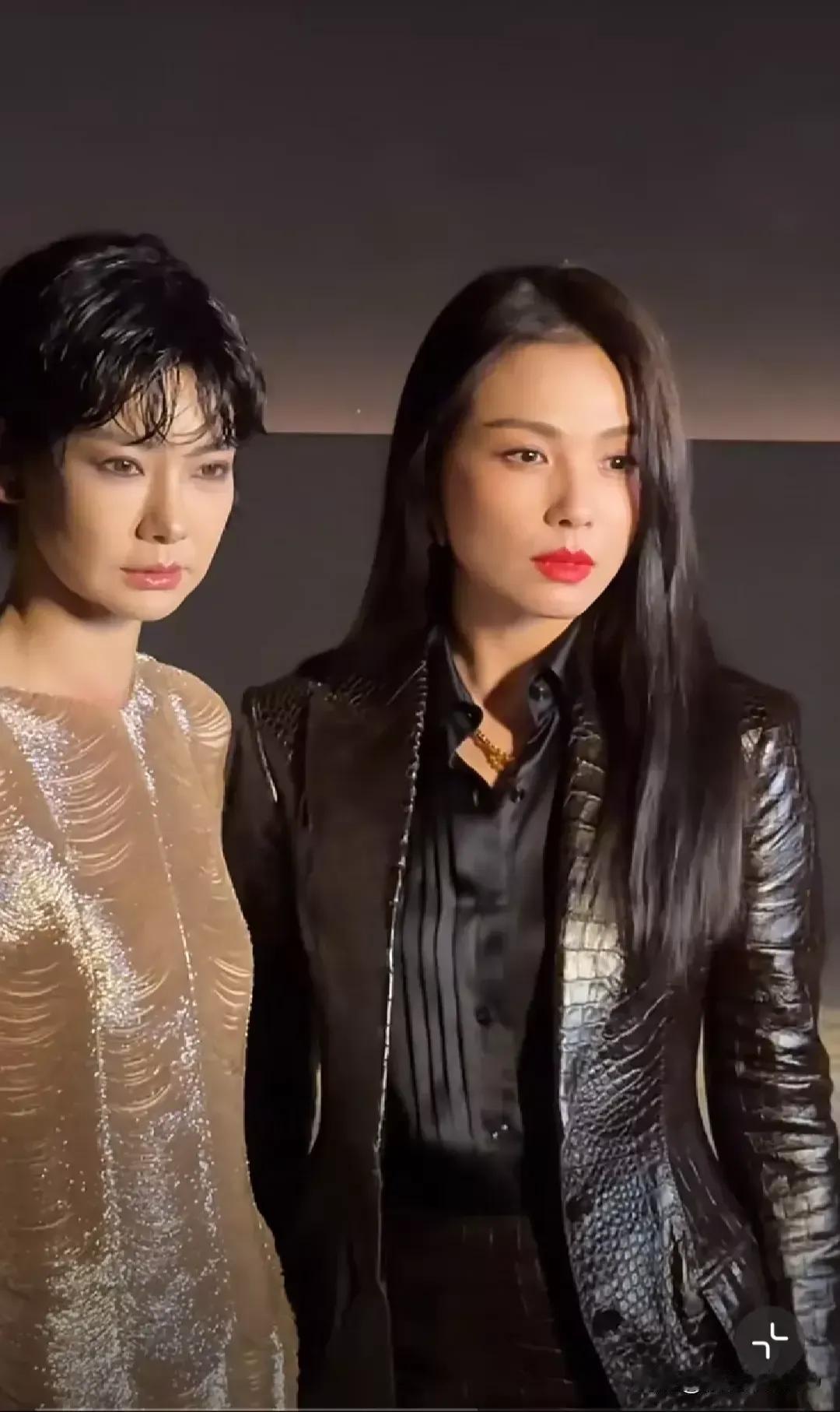 戚薇……，这是奶奶嘴吧？还有，为啥她下巴那么短…，像被砍去了一截似的[黑线][w