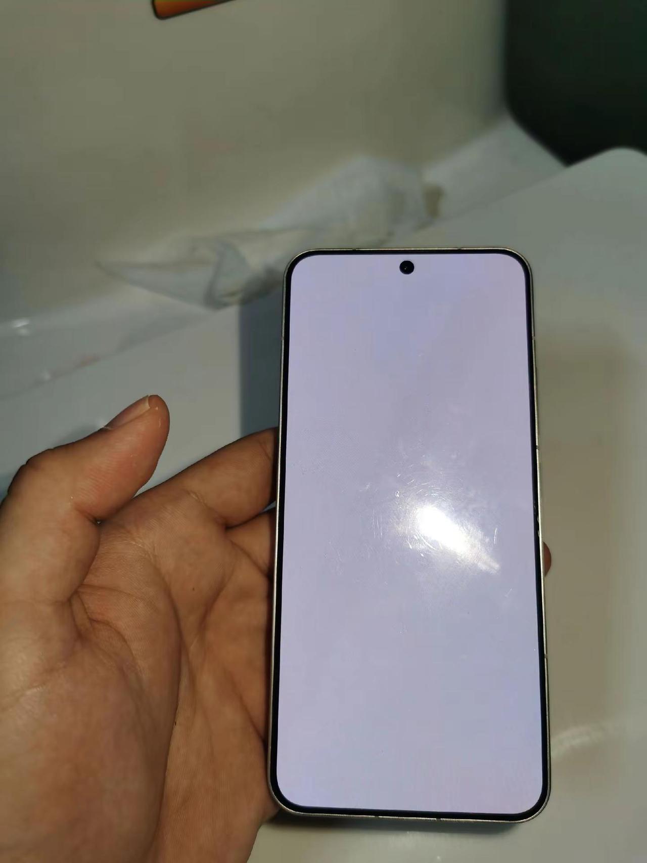 小米15怎么样？【点评】总体还可以吧，当时关换机主要是冲着小屏买的。在此之前一直