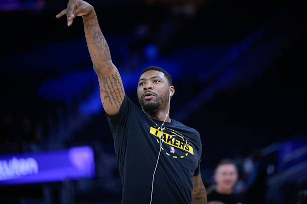 斯玛特（右脚踝挫伤）今天不打，连续第9场缺席！斯玛特有望明日对阵太阳复出湖人vs