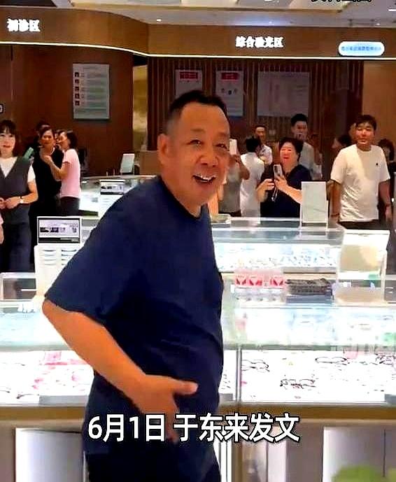 6月1日，于东来一句“别吹了，跟山姆比，我们差得还远”，直接把胖东来这阵子的热度