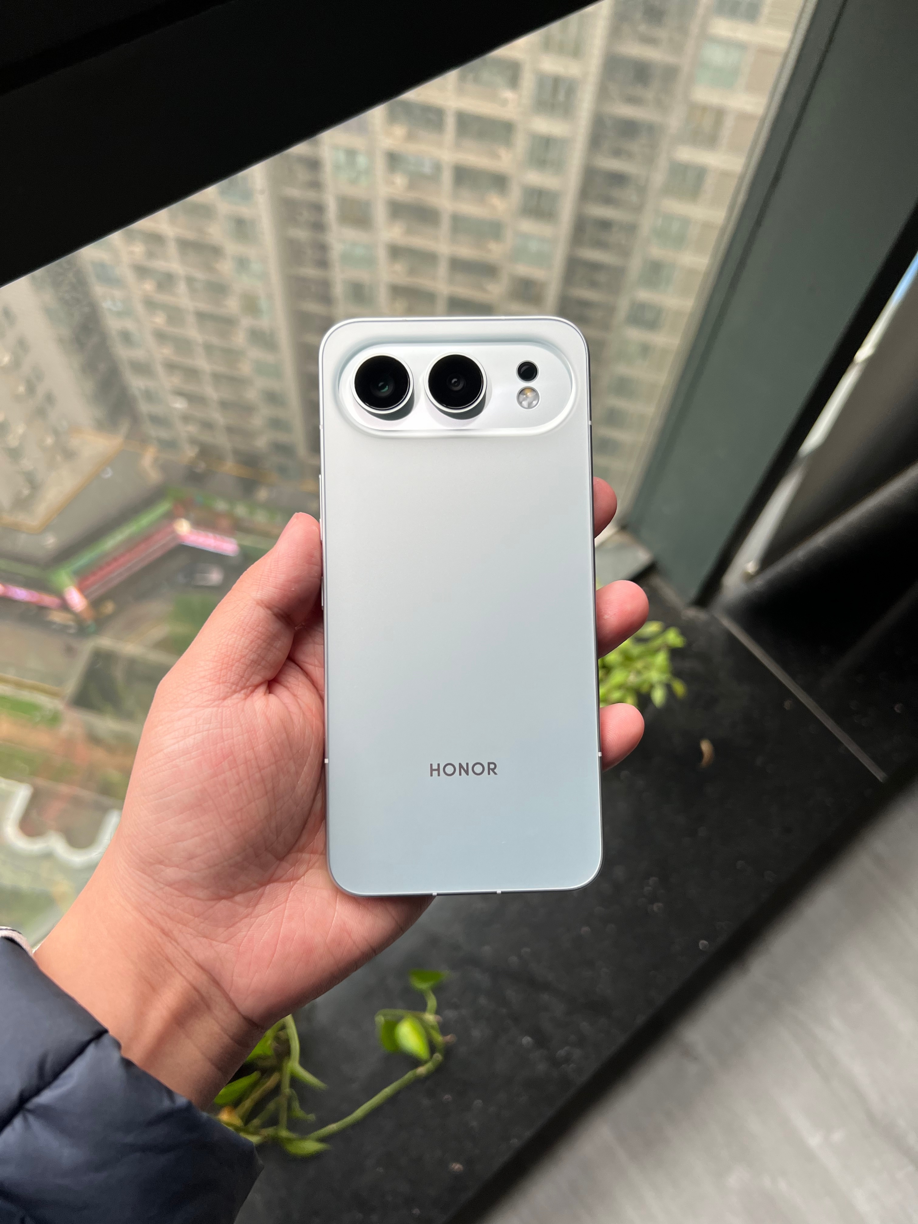 荣耀500 12+512G 月光银，成色完美全套，仅使用几天，带两年电量宝，全国