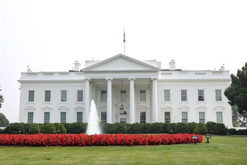 特朗普又索要盟友领土，这次盯上了格陵兰岛。此前他折腾委内瑞拉没进展，“受挫就转移