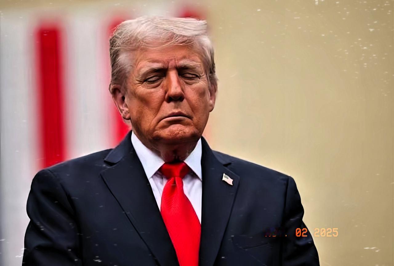 特朗普帮了中国一个大忙！很多人以为，美国发动的贸易战是在遏制中国。错了！真相是，