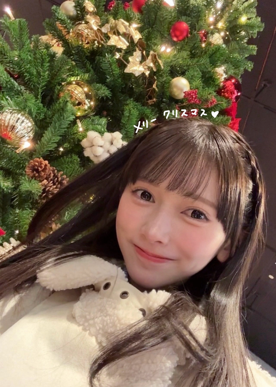 池田瑛紗「私、こんなに街中にクリスマスツリーが溢れているなんて知らなかったんです